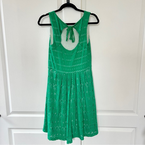 Anthropologie Postmark Sunstream Eyelet Dress Green — Small - Picture 2 of 4